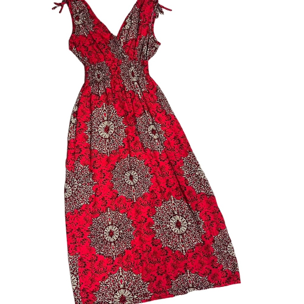 Beautiful women’s maxi sleeveless dress